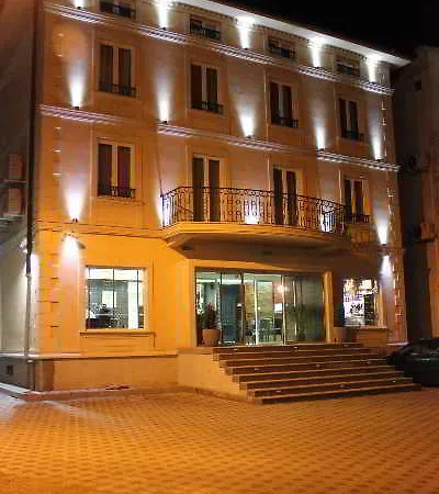Milas 3*